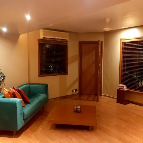 properties bandra khar santacruz