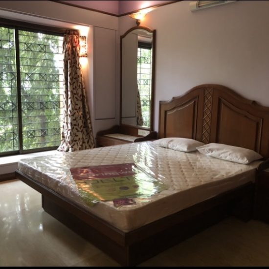 properties bandra khar santacruz