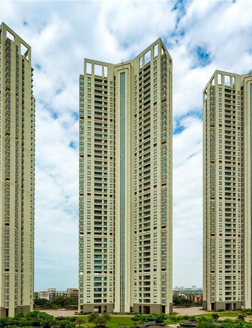 mahalaxmi raheja vivarea